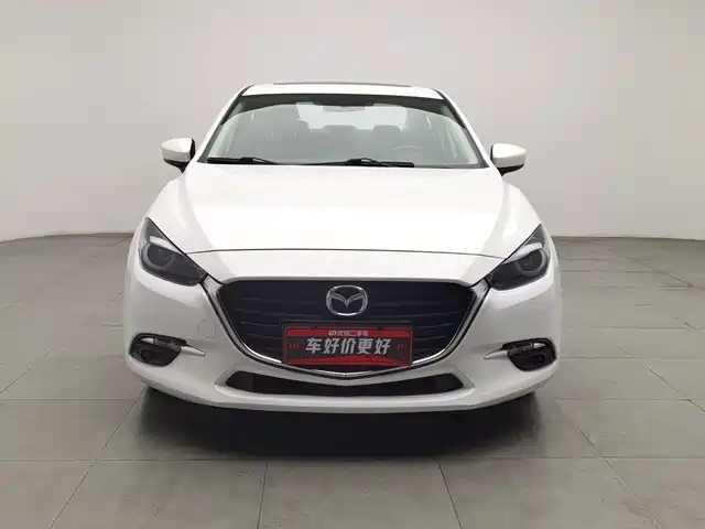 Mazda Mazda3 Axela 2019 Cloud Control Edition Sedan 1.5L Auto Luxury China VI — фото 3