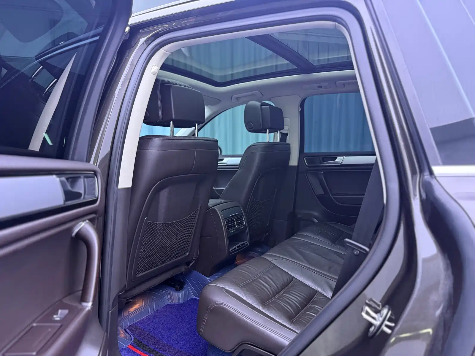 Фото 6 - Volkswagen Touareg