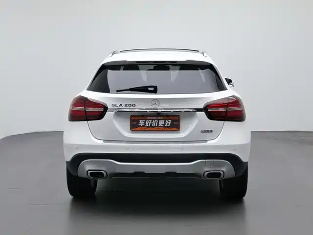 Mercedes-Benz GLA 2018 GLA 200 Dynamic — фото 4