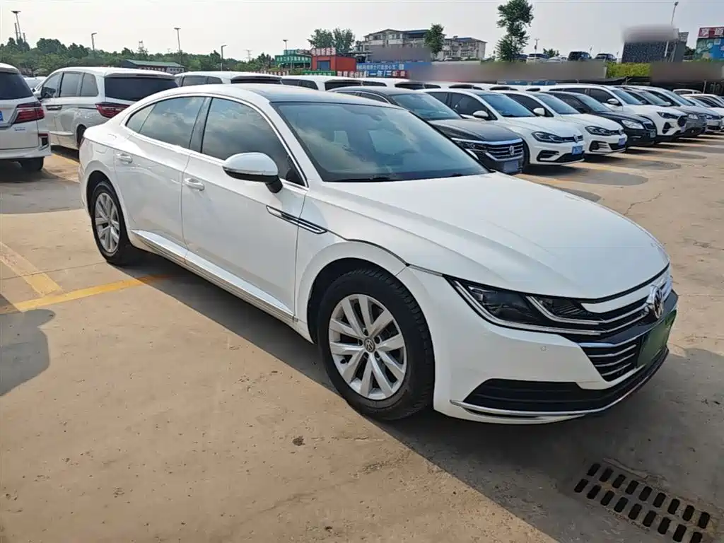 Volkswagen FAW-Volkswagen CC 2019 330TSI Luxury Appearance (China V) фото 4