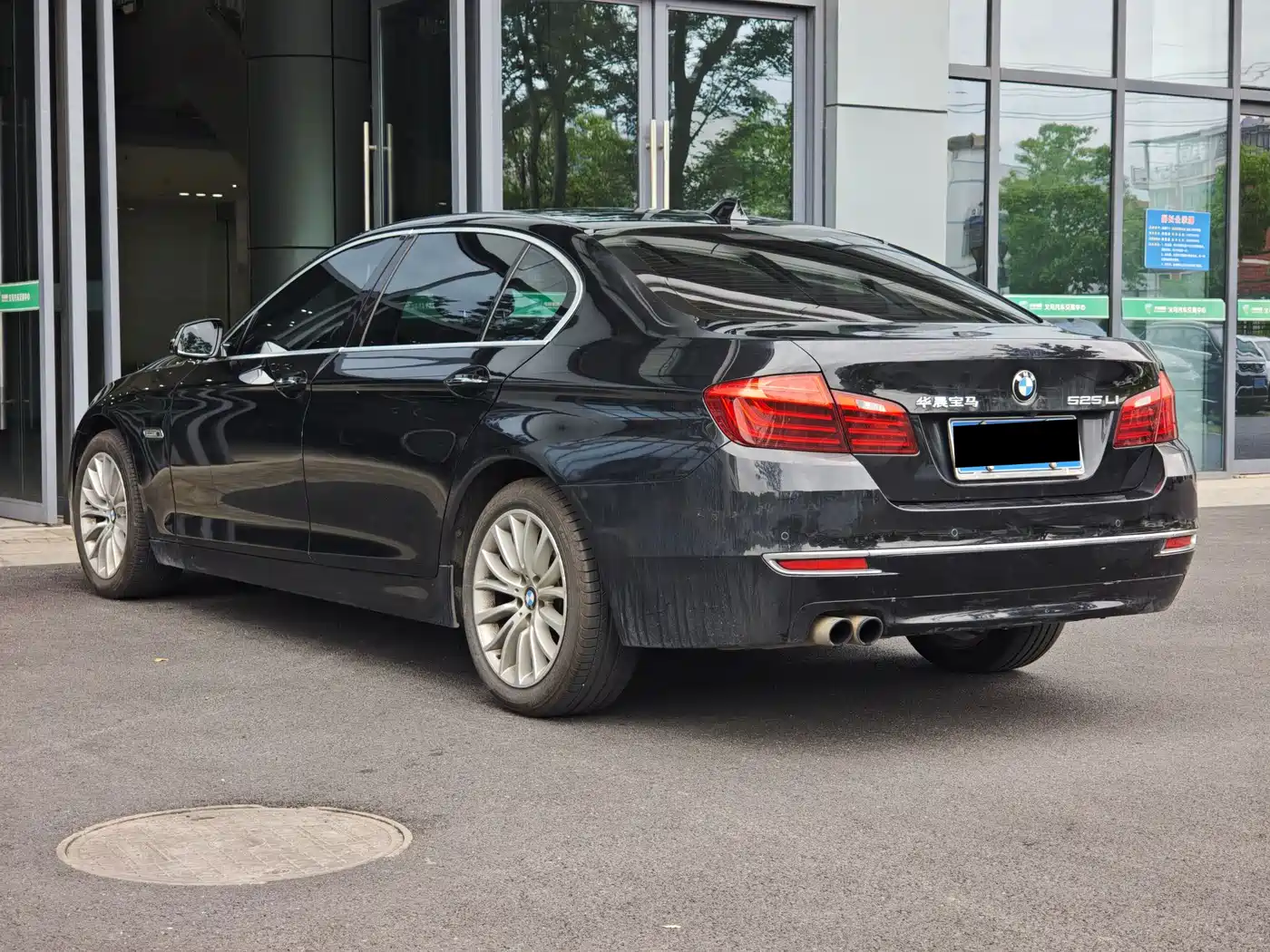 BMW 5 Series 2014 525Li Luxury Design Package фото 10