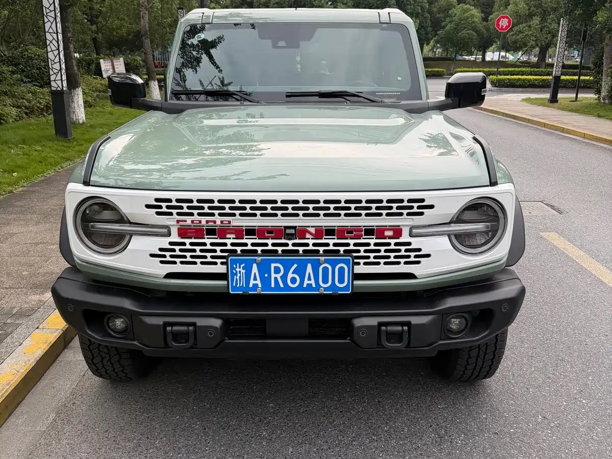 Ford Bronco 2026 2025 2.3T Retro Special Edition