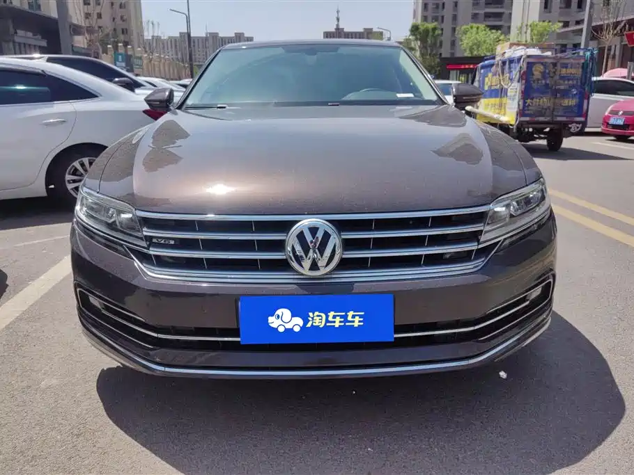 Volkswagen Phideon 2018 Facelift 380TSI FWD Business фото 2