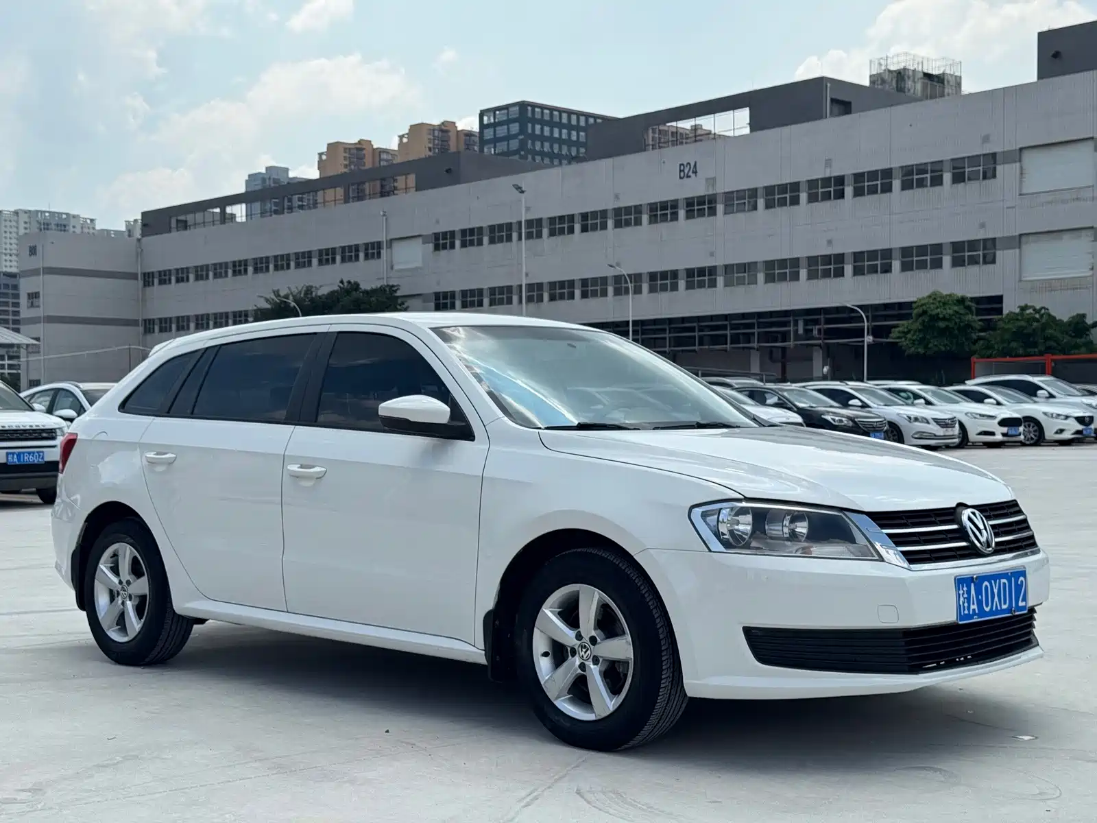 Фото 3 - Volkswagen Lavida Tour