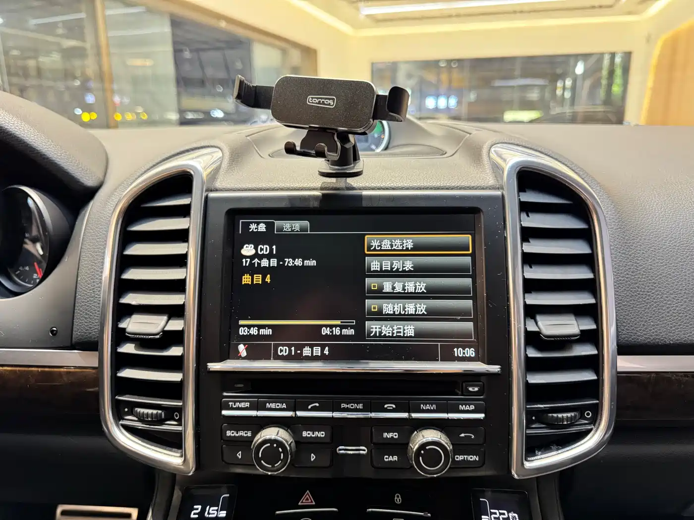 Porsche Cayenne 2014 Cayenne Platinum Edition 3.0T фото 17