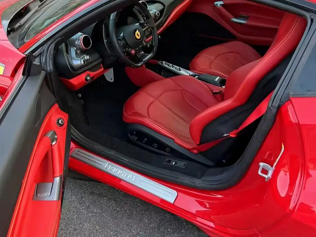 Ferrari F8 2020 2019 Tributo 3.9T V8