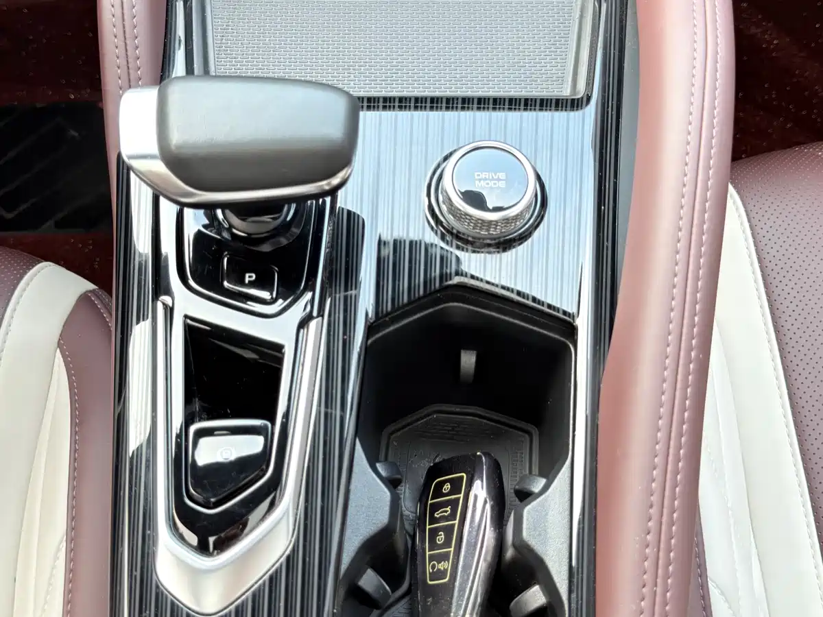 GEELY AUTOMOBILE XINGYUE L