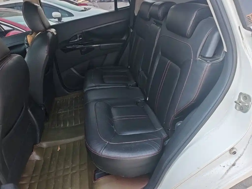 Landwind X5 2015 2015 1.5T CVT Pioneer Edition