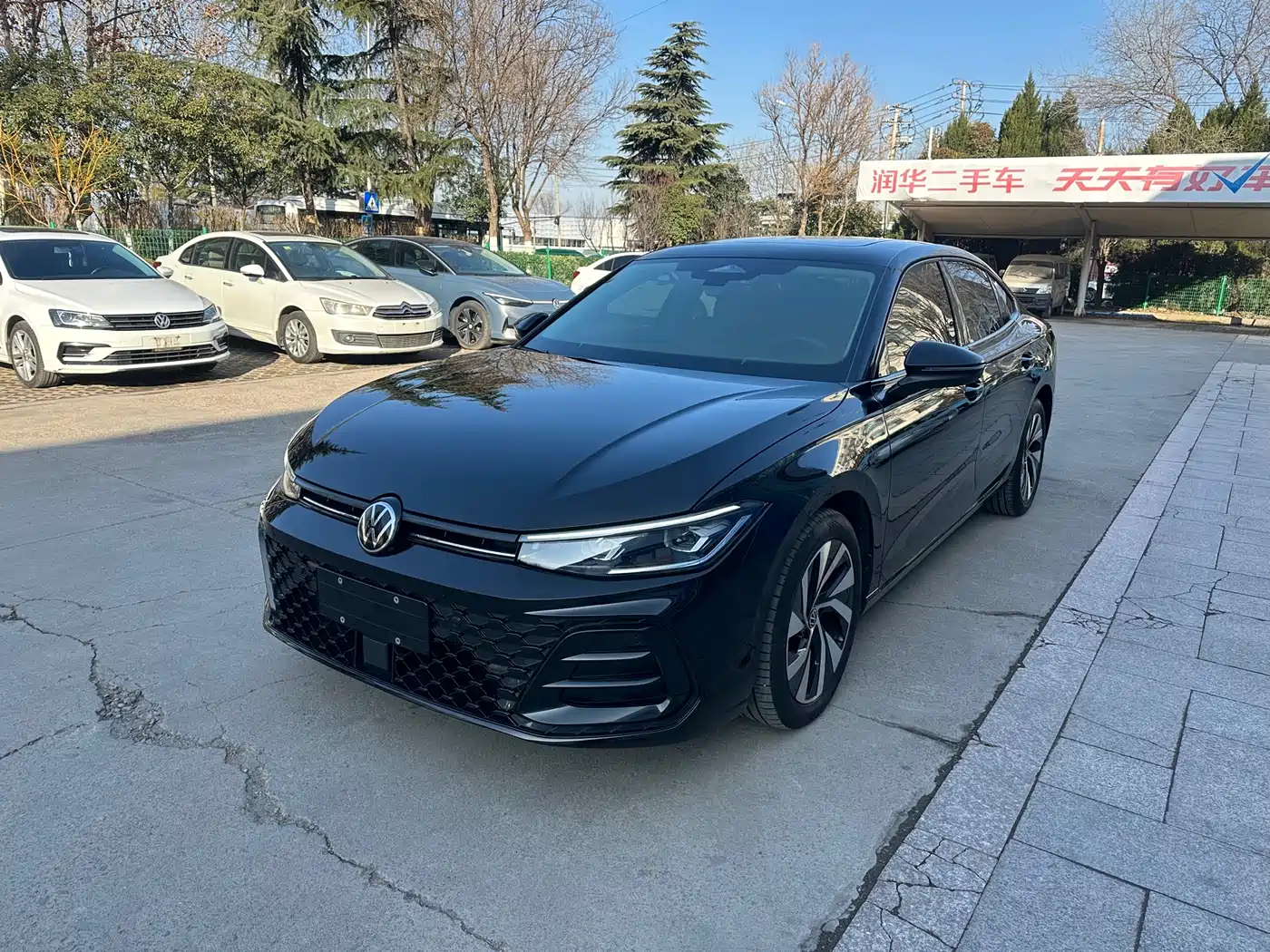 Volkswagen Passat 2025 Pro 380TSI Dragon Glory Edition