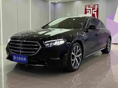 Mercedes-Benz E