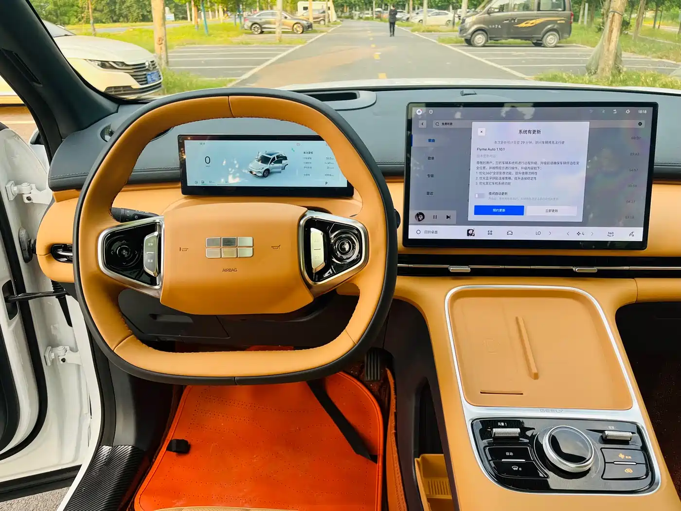 Geely Galaxy Galaxy Starship 7 EM-i 2025 120km Navigation Edition фото 7