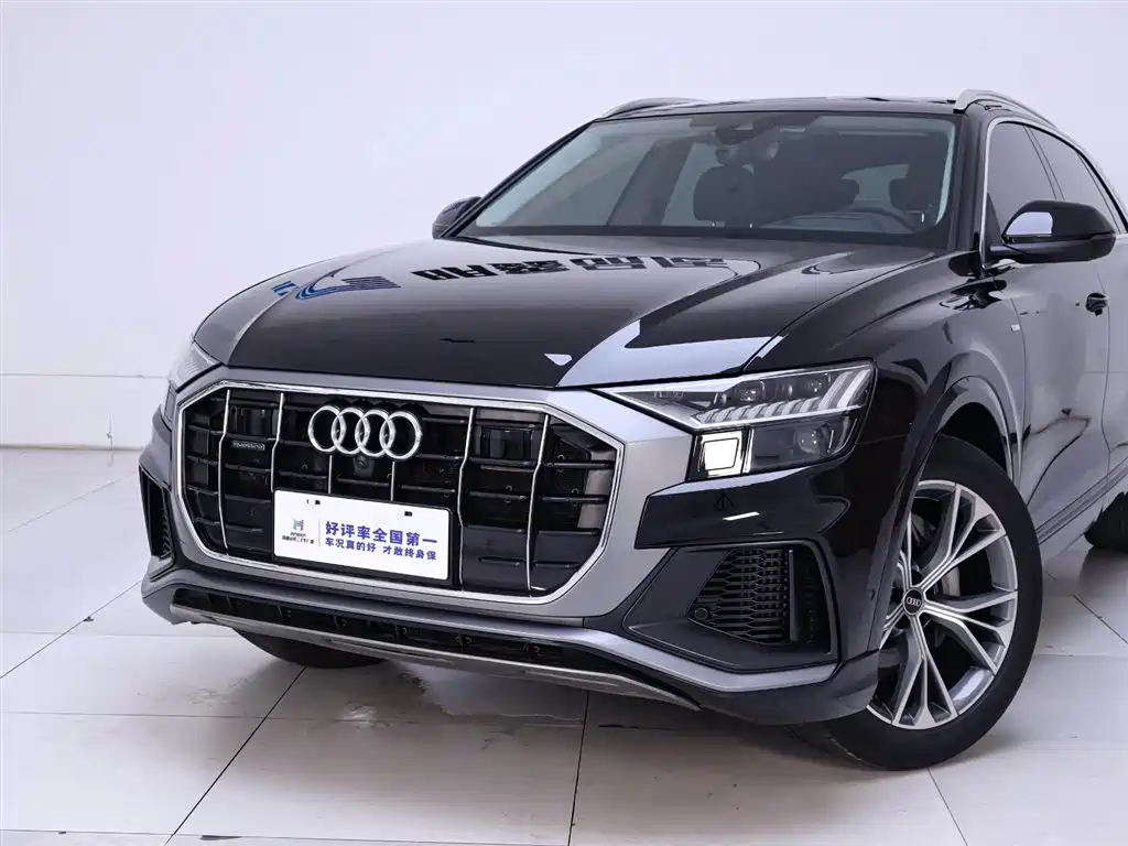 Audi Q8 2023 55 TFSI Luxury Sport фото 3