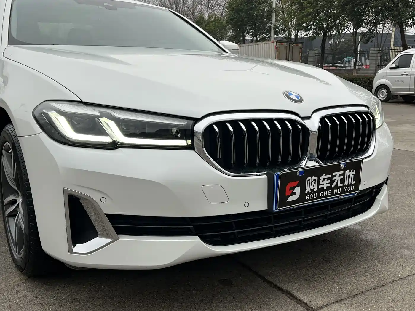 BMW 5 SERIES