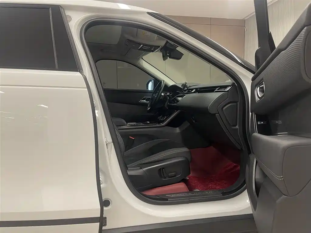 Land Rover Range Rover Velar 2019 250PS фото 17