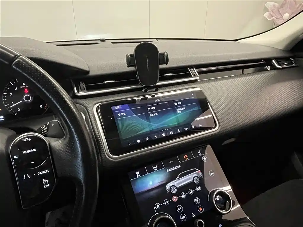 Land Rover Range Rover Velar 2019 250PS фото 26