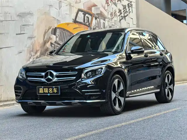 MERCEDES-BENZ GLC