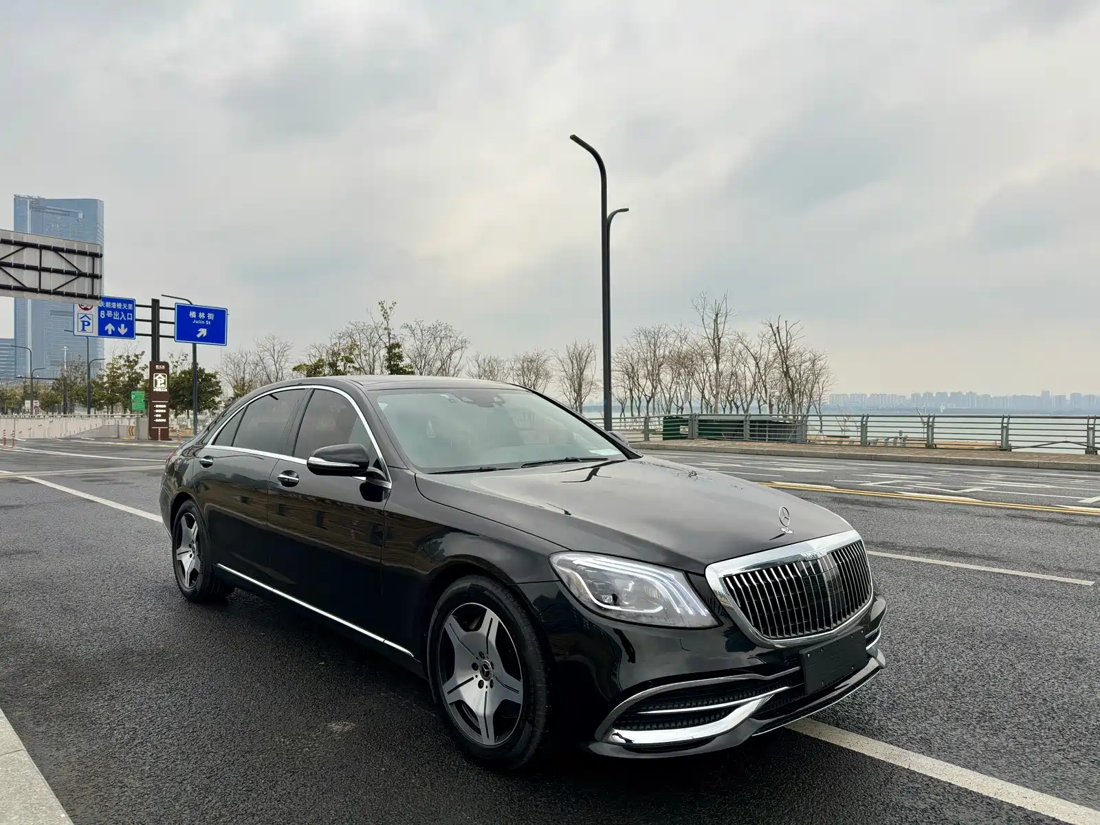 Фото 3 - Mercedes-Benz S-Class