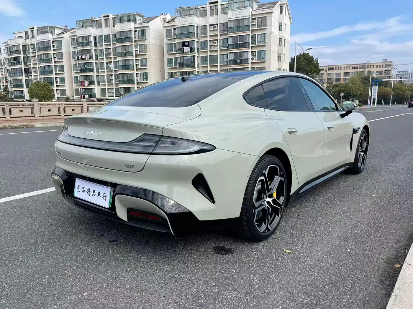 XIAOMI CAR XIAOMI SU7