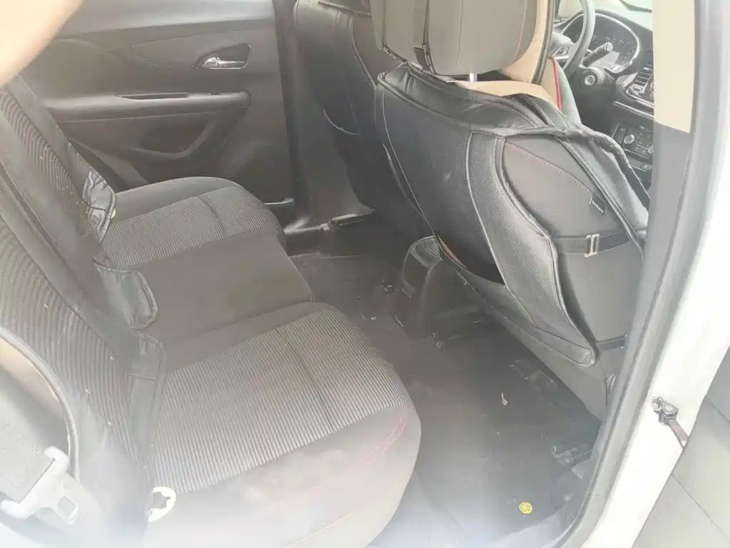 Фото 11 - Buick Encore