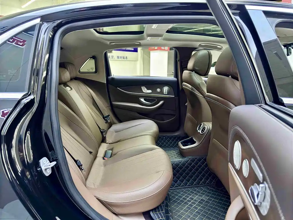Mercedes-Benz E-Class 2022 Second Facelift E 300 L Luxury фото 6