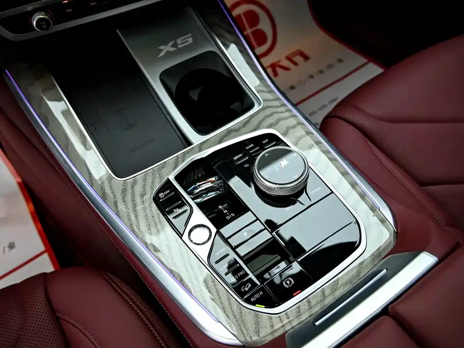 Photo 18 - BMW X5
