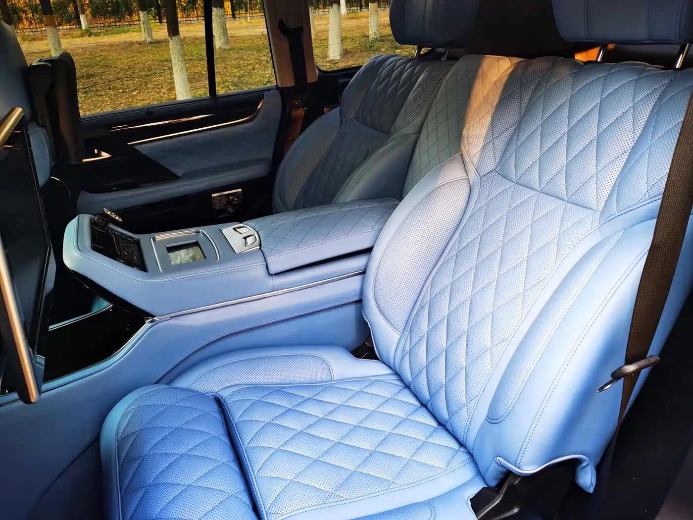 Lexus LX 2019 570 Peak Special Edition фото 11