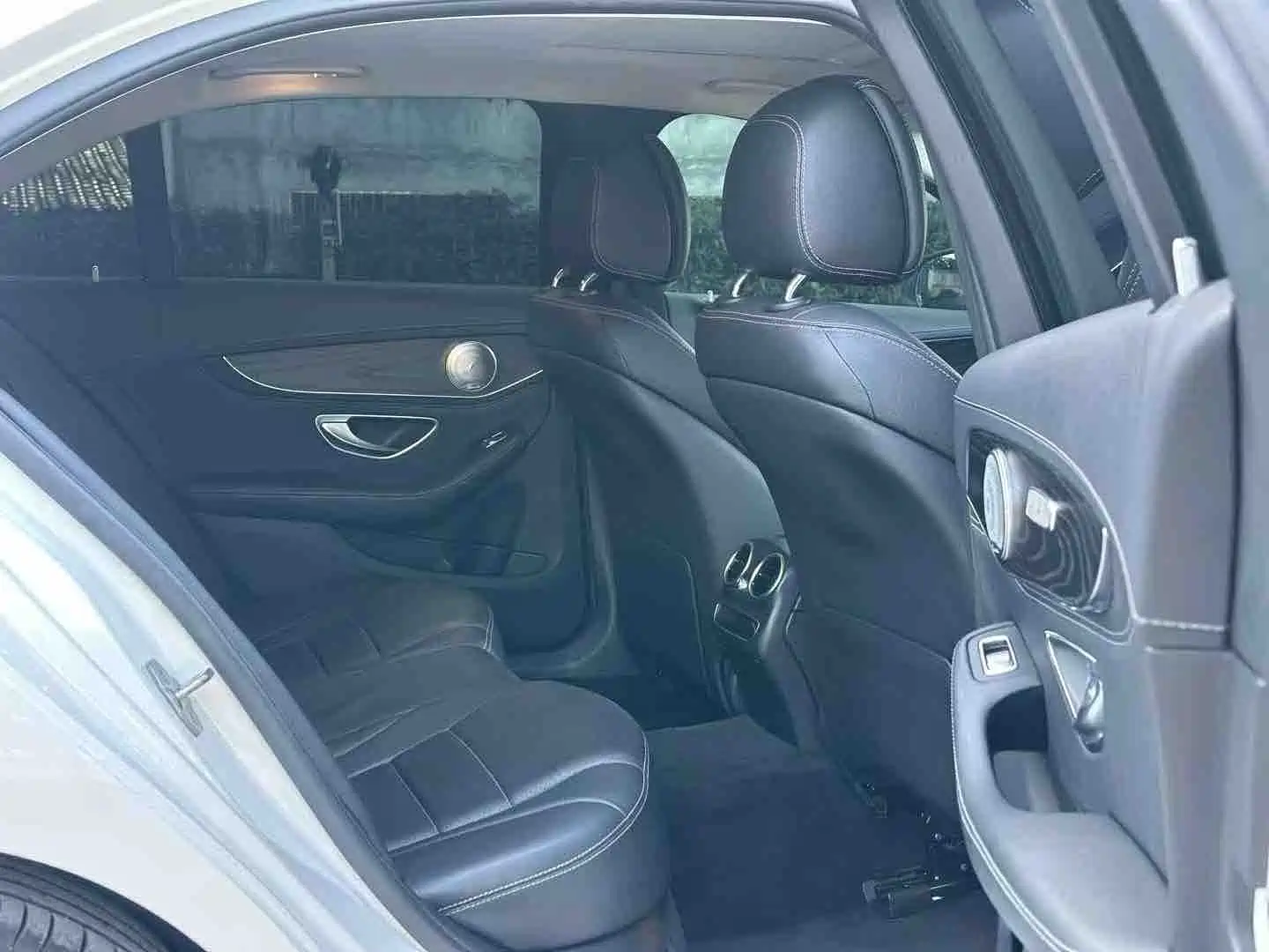 Фото 3 - Mercedes-Benz C-Class