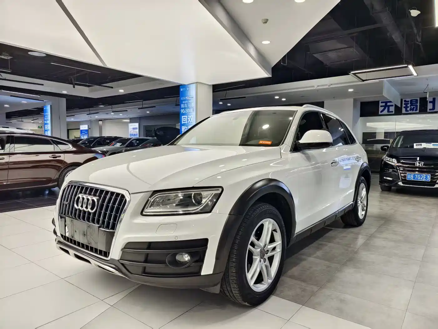 Audi Q5 2017 Plus 40 TFSI Technology фото 2