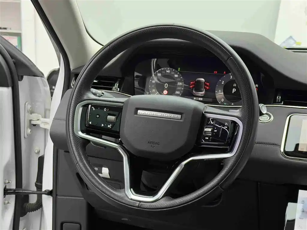 Land Rover Range Rover Evoque 2023 Range Rover Evoque L 249PS Luxury Edition фото 11