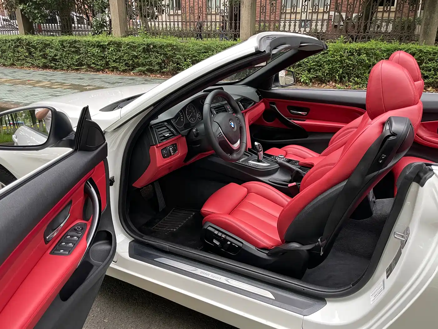 BMW 4 Series 2014 420i Convertible Luxury Design Package фото 6