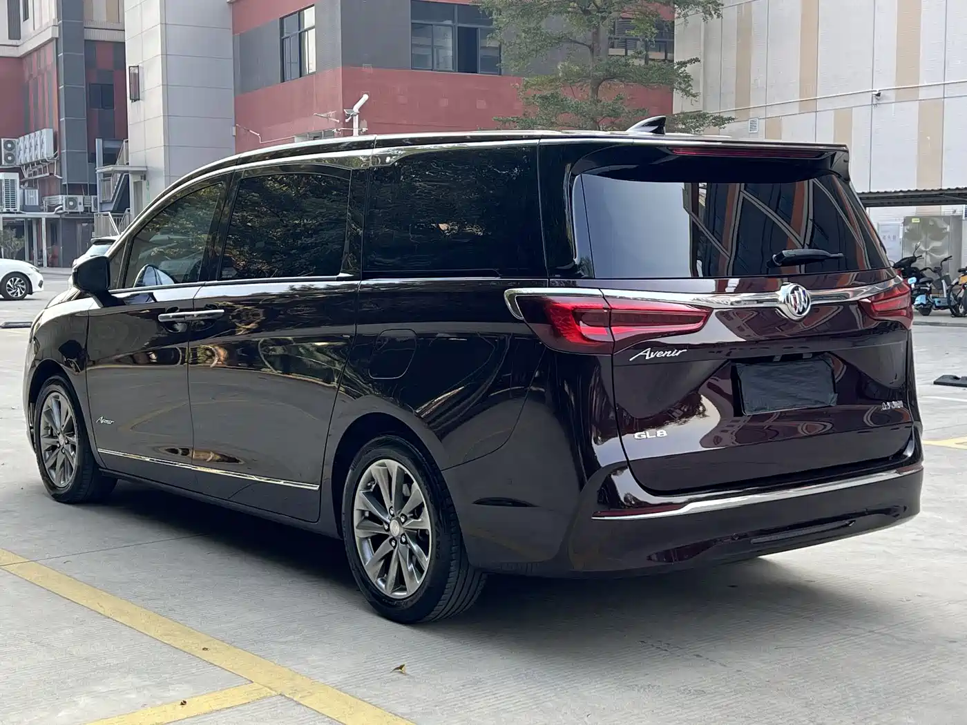 Buick GL8 2022 Avenir Avia 6-Seater Virtue Edition фото 4