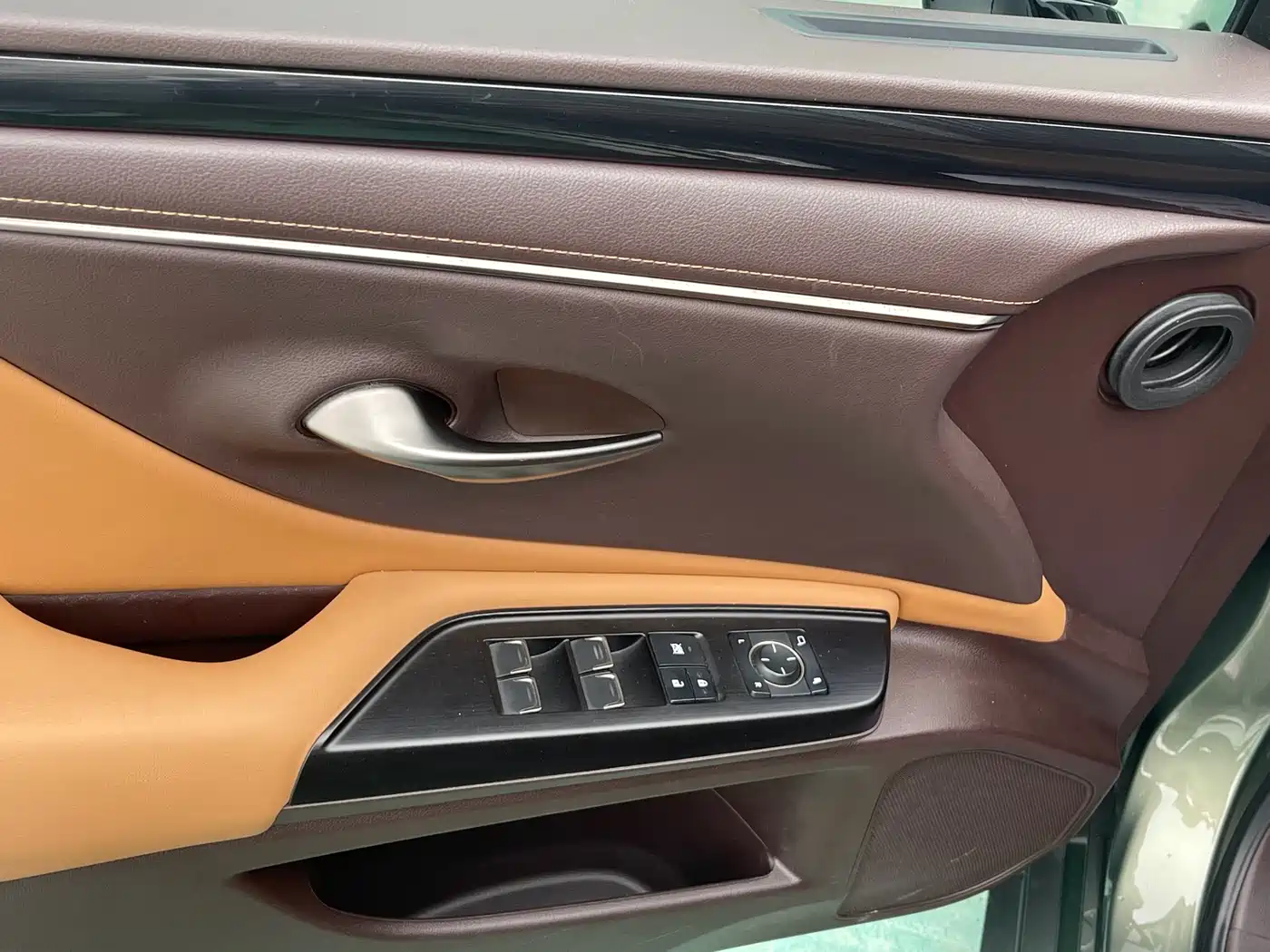 Lexus ES 2020 200 Excellence фото 7