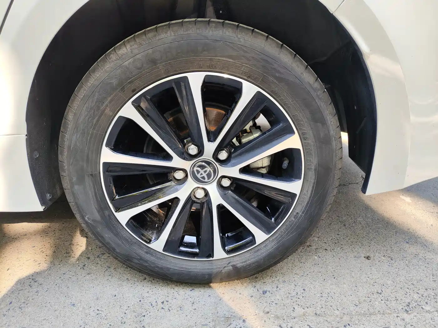 Toyota Levin 2025 2024 185T CVT Luxury Edition