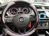 Фото 11 - Volkswagen Touran