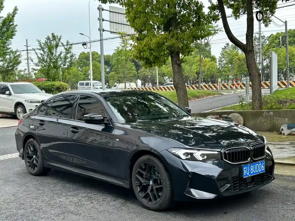 BMW 3 Series 2026 330Li M Sport Shadowline Package фото 9