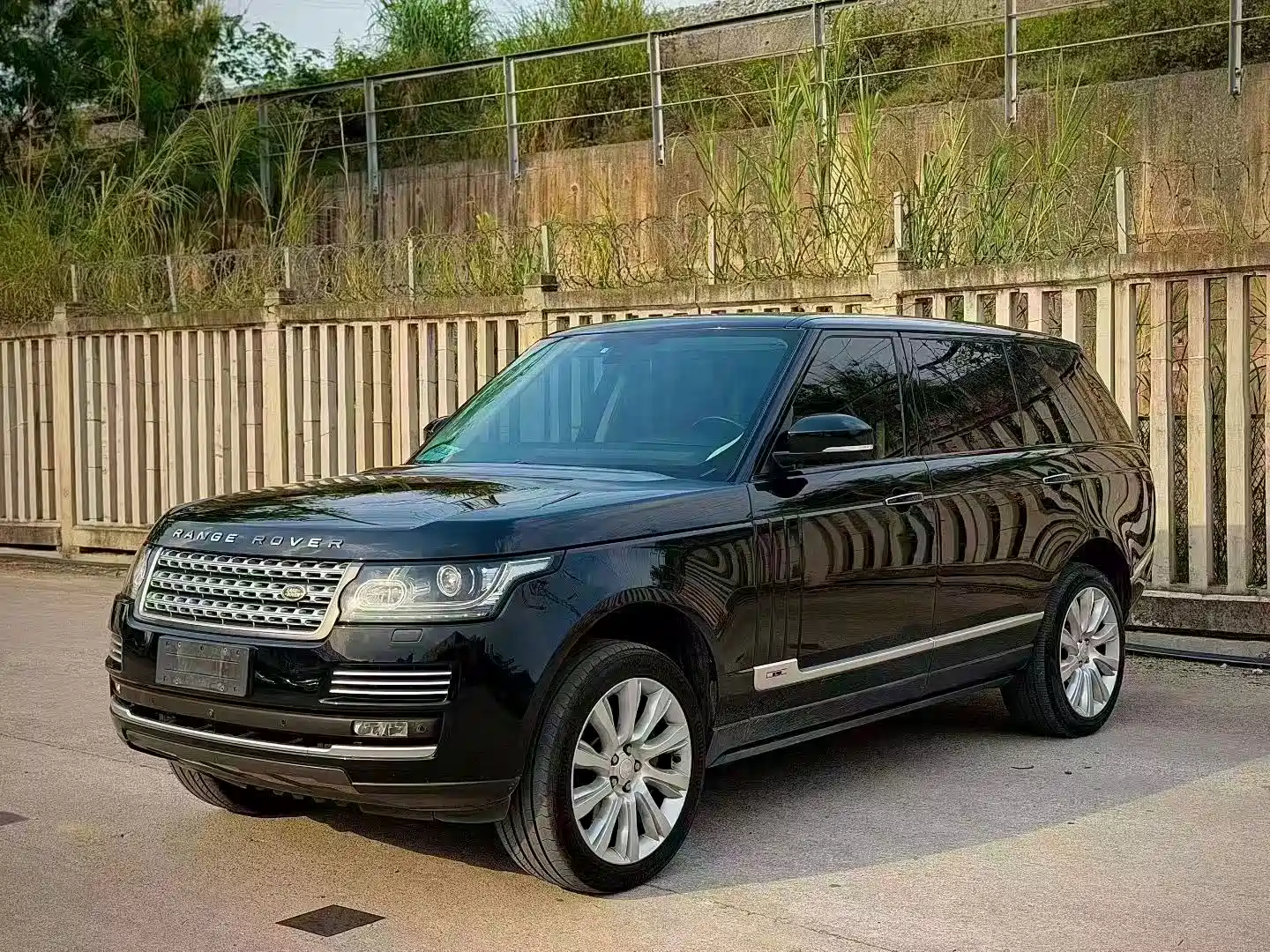 Фото 1 - Land Rover Range Rover