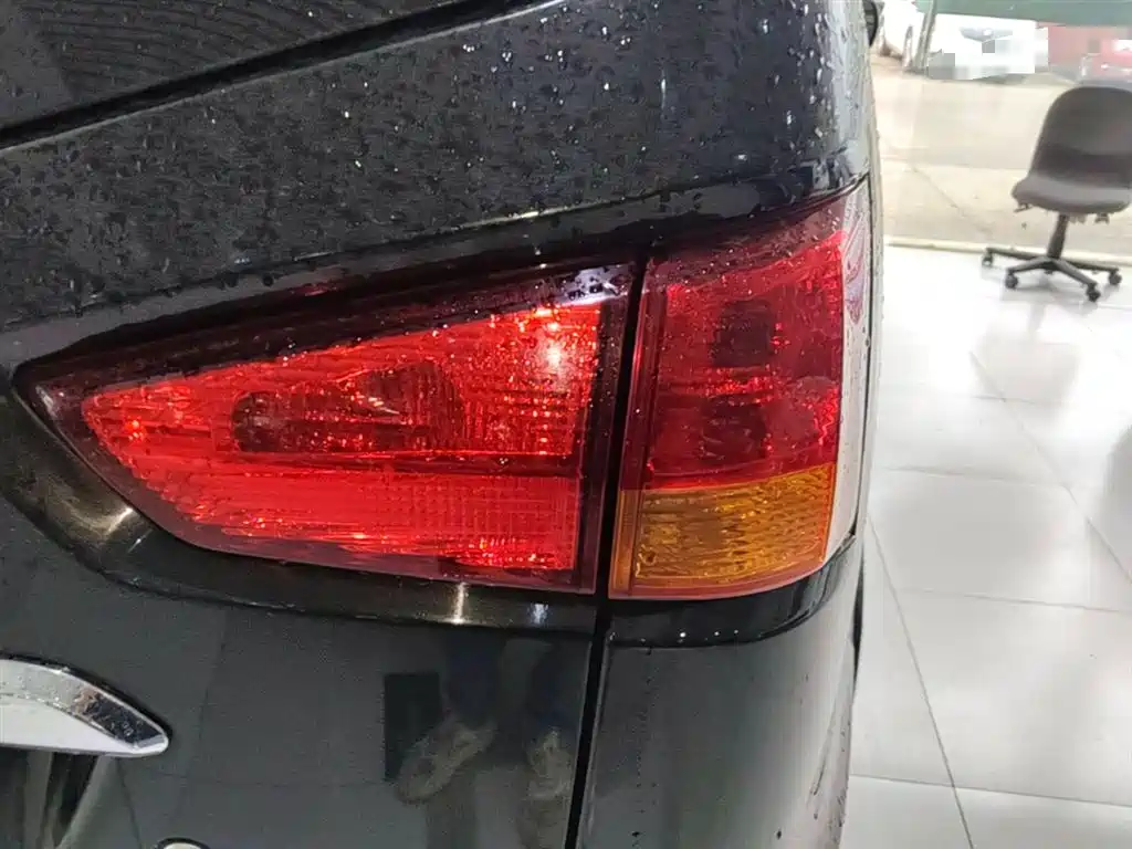 FAW Senya S80 2015 2015 1.5L Automatic 5-Seater Urban Edition