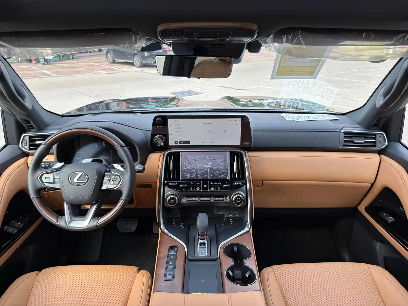 Фото 5 - Lexus LX