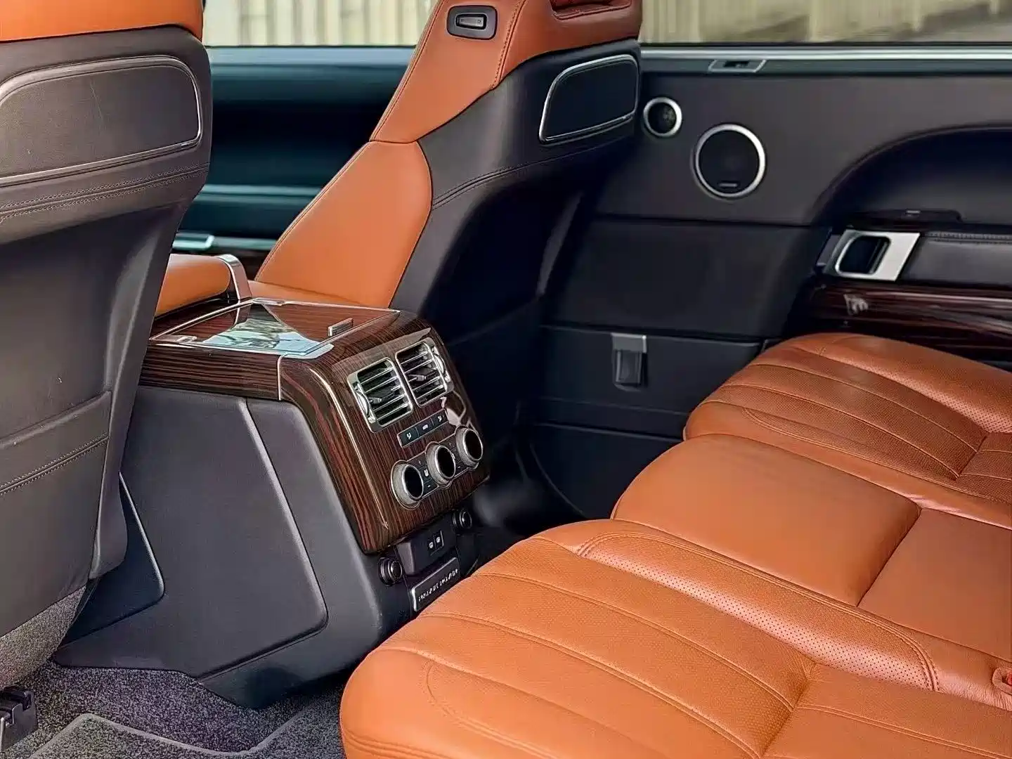 Фото 4 - Land Rover Range Rover