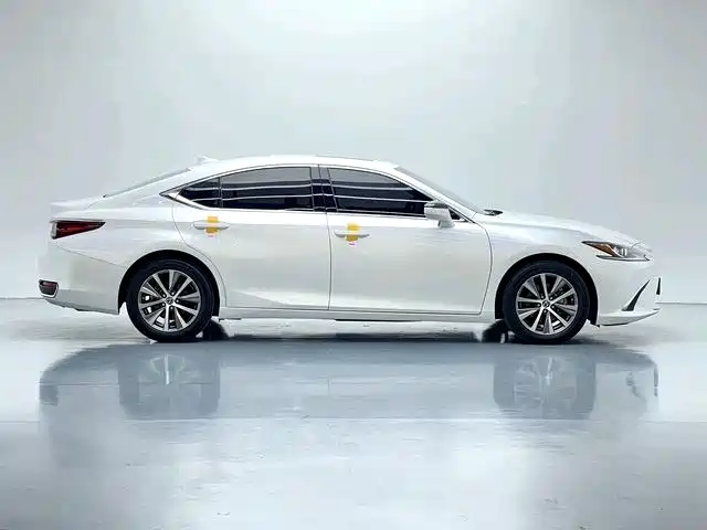 Lexus ES 2018 200 Excellence Edition China V фото 9