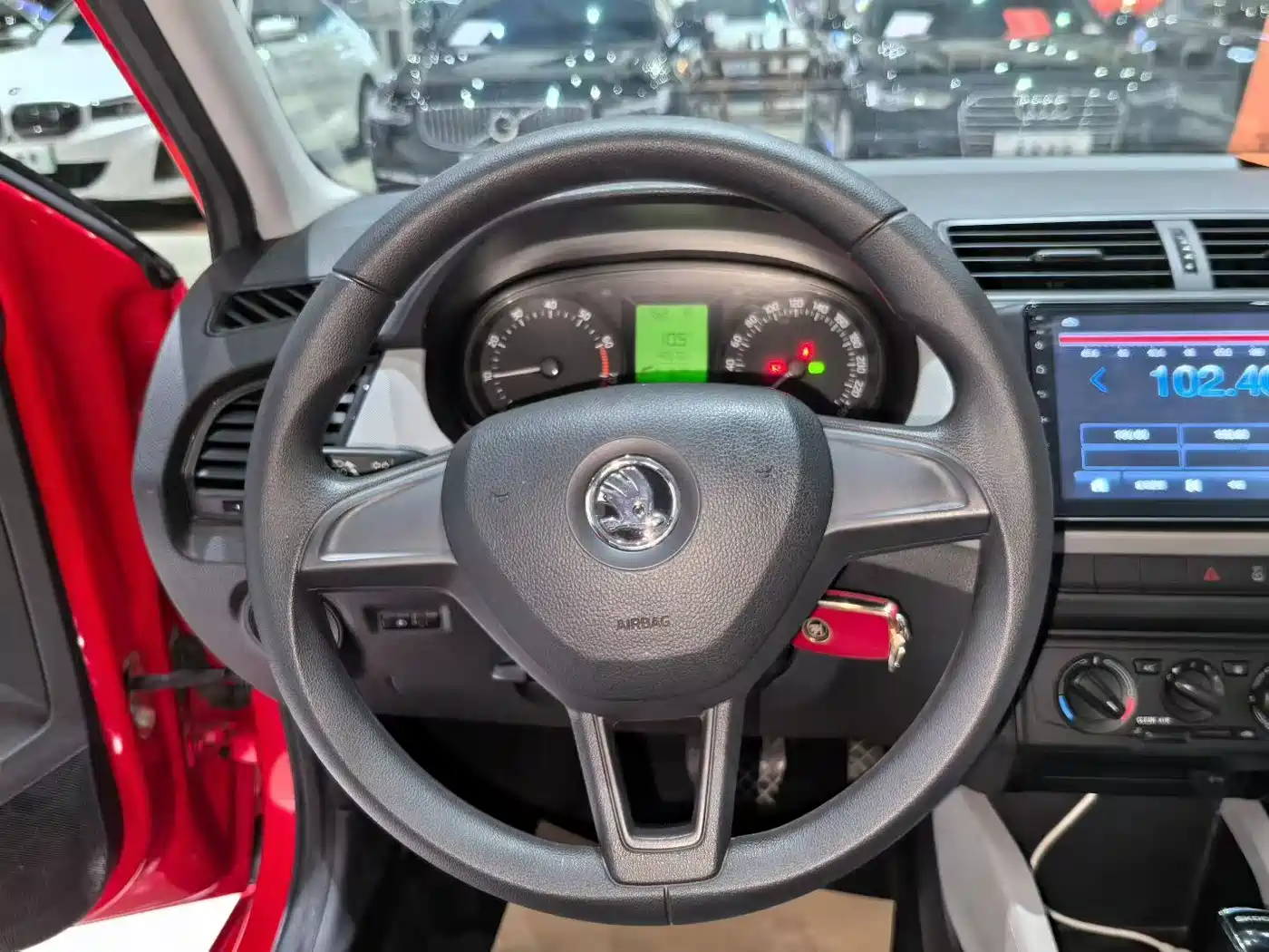 Škoda Fabia 2017 1.4L Auto Car Enjoy Edition фото 7