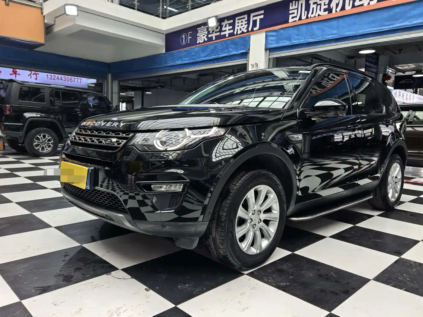 Land Rover Discovery Sport 2018 240PS SE Edition фото 3
