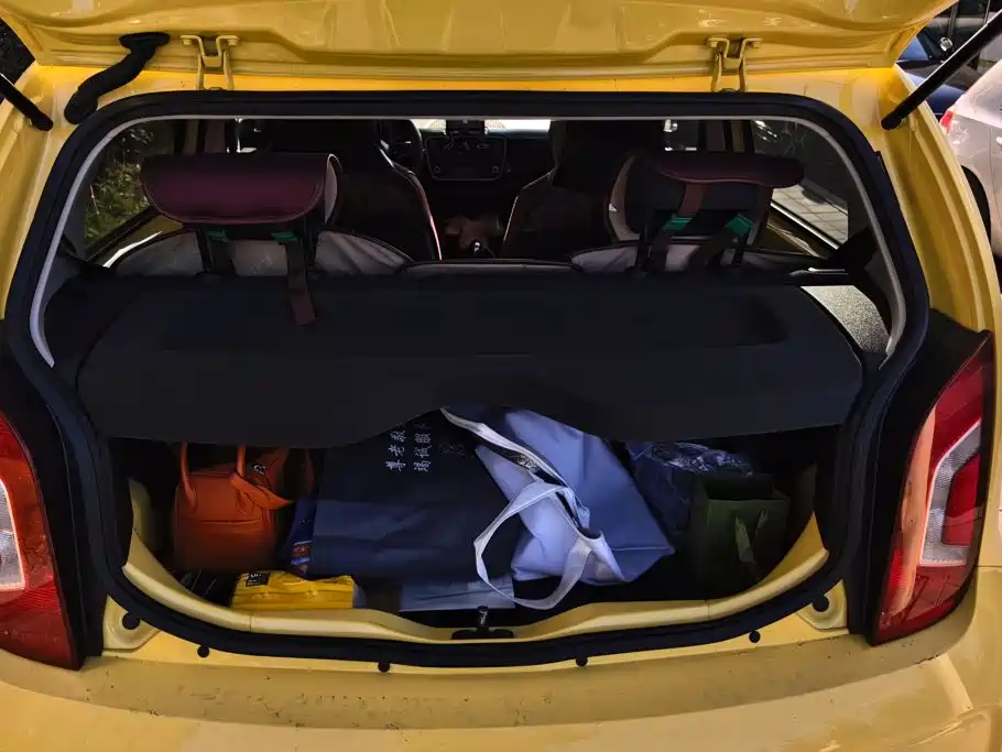 2016 Volkswagen up!