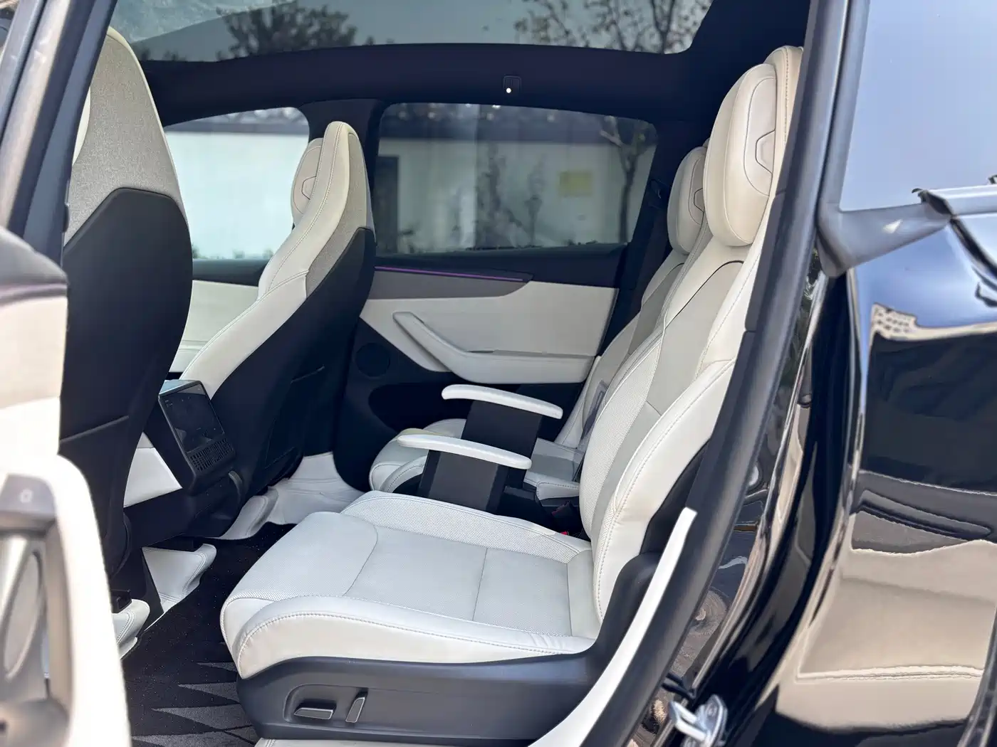 Tesla Model Y L 2026 2025 Facelift Long Range AWD