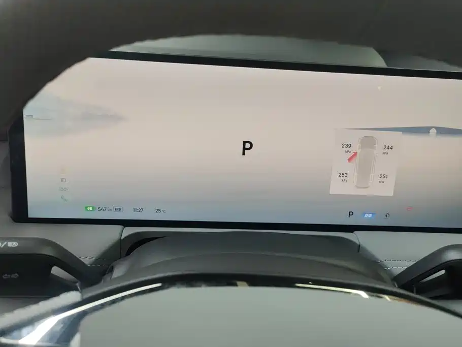 Geely Galaxy Galaxy E8 2025 2025 575km Exploration Smart Drive Edition