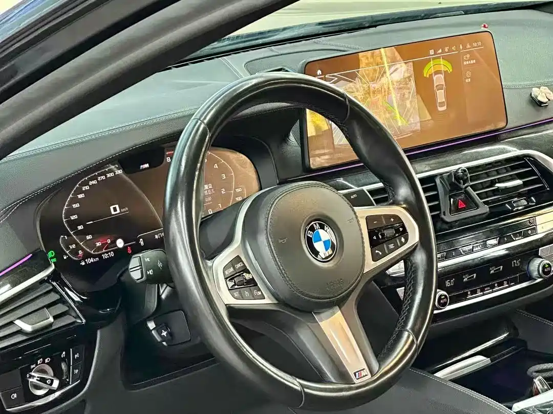 BMW 5 Series 2021 525Li M Sport Package фото 4