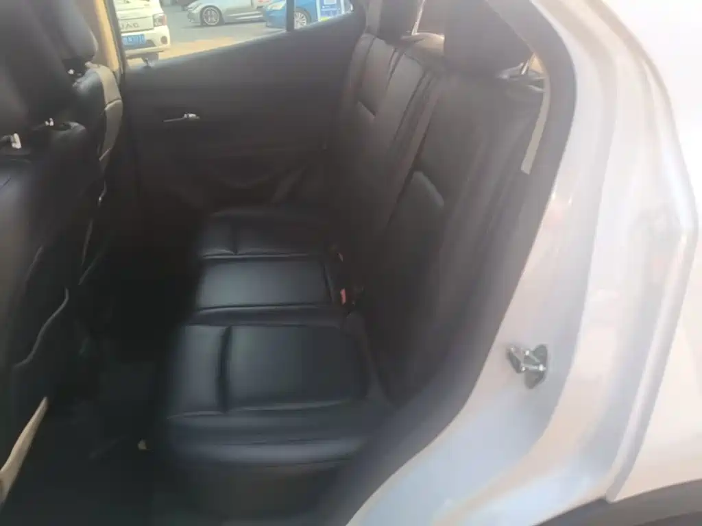 Фото 17 - Buick Encore