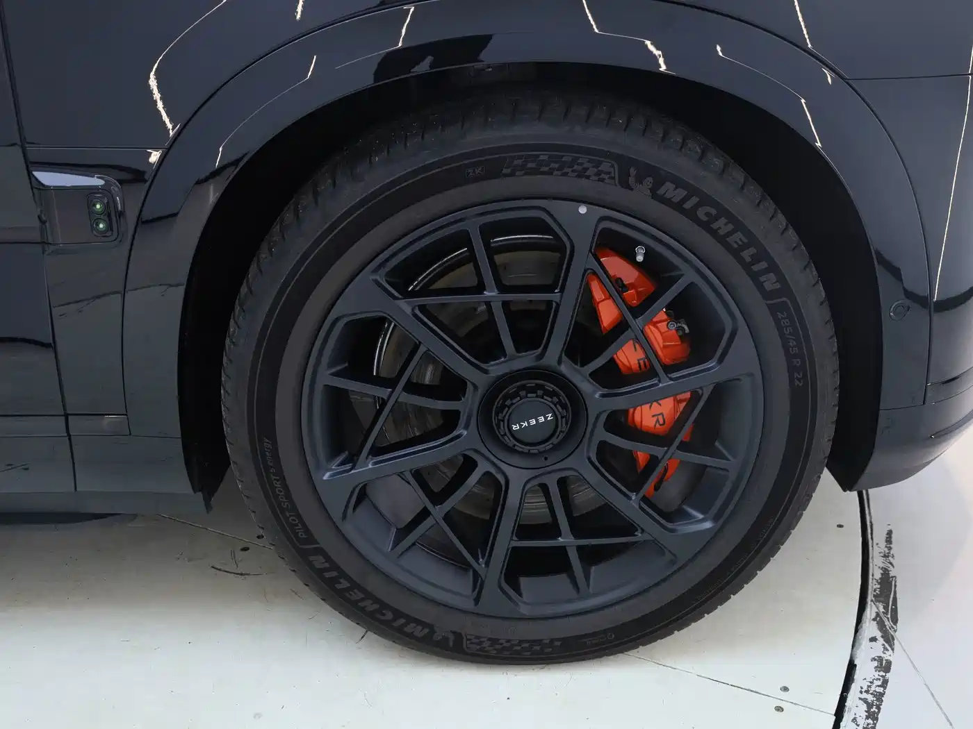 ZEEKR 9X 2026 2025 Model Gloss Black Edition