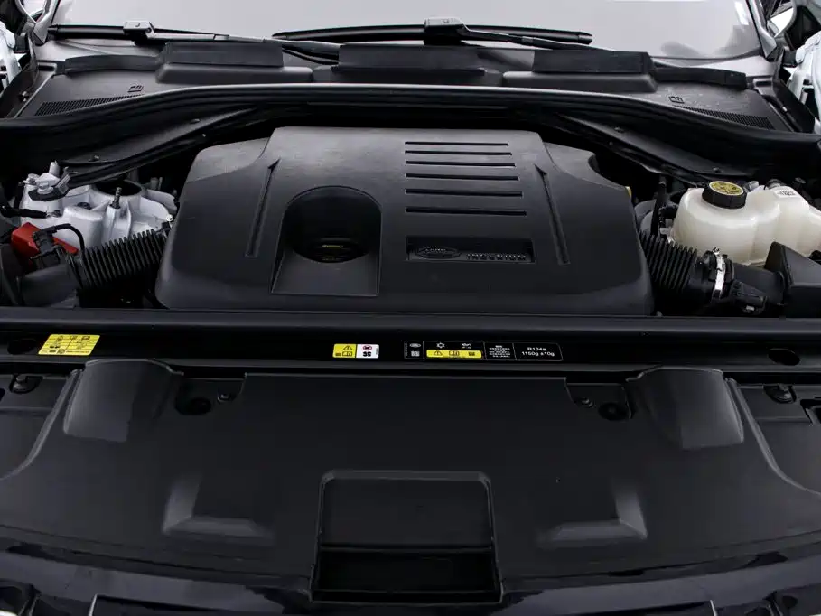 Photo 20 - Land Rover Range Rover