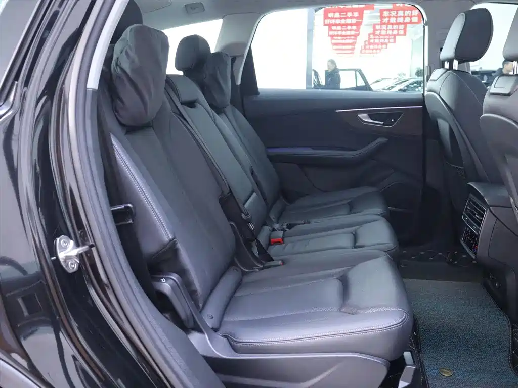 Audi Q7 2024 55 TFSI quattro S line Sport фото 21